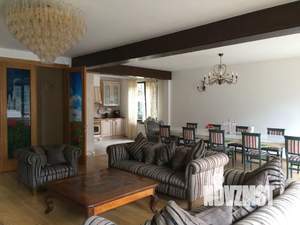 Дом 550м², 3-этажный, посуточно, 