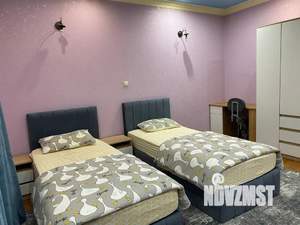 Дом 200м&sup2;, 2-этажный, посуточно, 