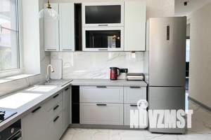 Дом 350м&sup2;, 2-этажный, посуточно, 