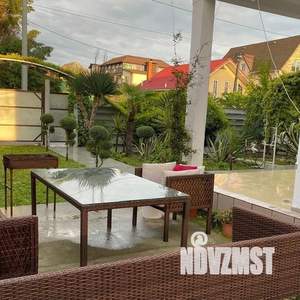 Дом 180м², 2-этажный, посуточно, 