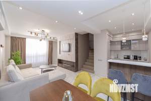 Таунхаус 140м&sup2;, 3-этажный, на длительный срок, 