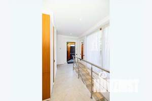 Дом 190м², 3-этажный, посуточно, 