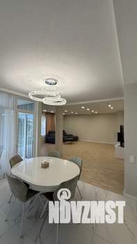 Дом 300м², 2-этажный, посуточно, 