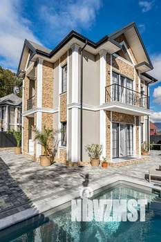 Дом 180м&sup2;, 2-этажный, посуточно, 