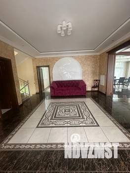 Дом 320м², 3-этажный, посуточно, 