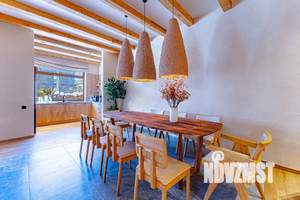 Дом 240м&sup2;, 2-этажный, посуточно, 