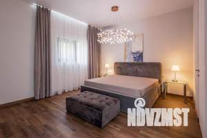 Дом 450м&sup2;, 2-этажный, посуточно, 