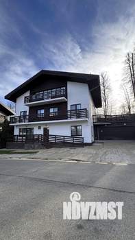 Дом 500м&sup2;, 3-этажный, посуточно, 