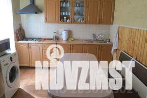 Дом 70м&sup2;, 2-этажный, посуточно, 