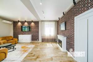 Коттедж 240м², 3-этажный, на длительный срок, 