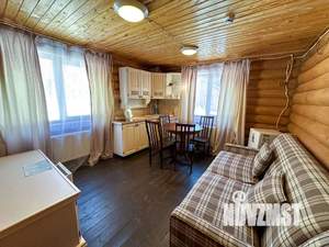 Дом 40м&sup2;, 2-этажный, посуточно, 