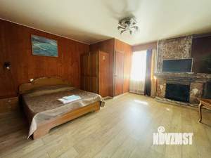 Дом 300м&sup2;, 2-этажный, на длительный срок, 