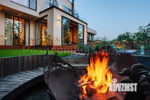 Дом 200м², 2-этажный, на длительный срок, 