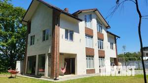 Дом 150м², 3-этажный, посуточно, 