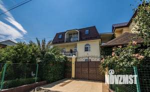 Дом 240м², 2-этажный, посуточно, 