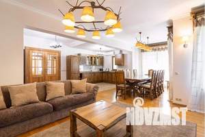 Дом 200м², 2-этажный, посуточно, 