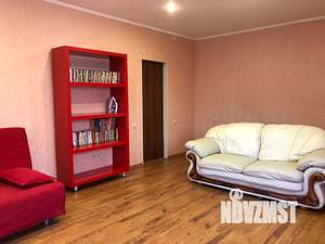 Дом 100м&sup2;, 3-этажный, посуточно, 