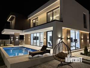 Дом 230м², 2-этажный, посуточно, 