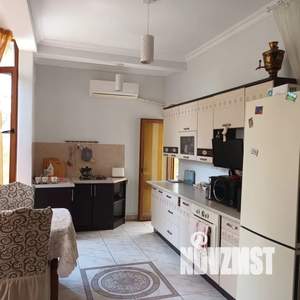 Дом 90м&sup2;, 2-этажный, посуточно, 