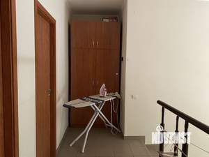 Дом 200м&sup2;, 2-этажный, на длительный срок, 