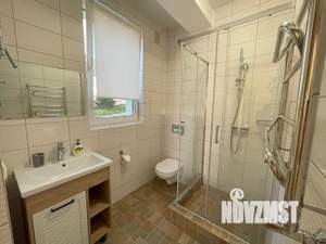 Дом 45м&sup2;, 3-этажный, посуточно, 