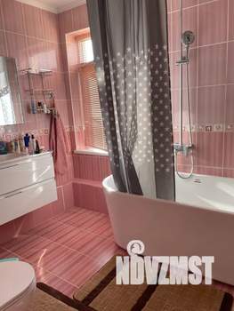 Дом 140м&sup2;, 2-этажный, посуточно, 