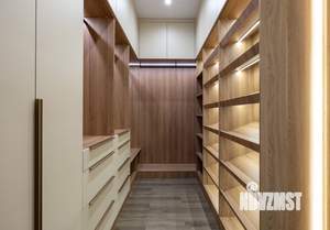 Коттедж 240м², 3-этажный, на длительный срок, 