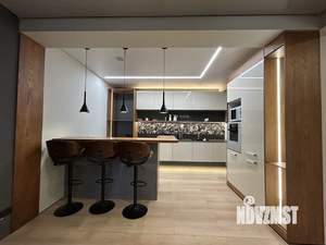 Коттедж 250м², 3-этажный, на длительный срок, 