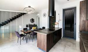 Дом 258м², 2-этажный, на длительный срок, 