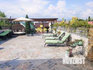 Дом 300м², 4-этажный, на длительный срок, 