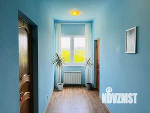 Дом 350м&sup2;, 3-этажный, посуточно, 