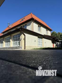 Коттедж 400м&sup2;, 3-этажный, на длительный срок, 