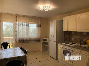 Дом 100м², 2-этажный, на длительный срок, 