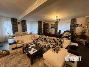 Коттедж 250м², 3-этажный, на длительный срок, 