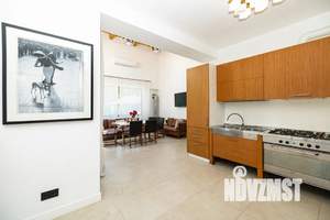 Дом 200м², 3-этажный, посуточно, 