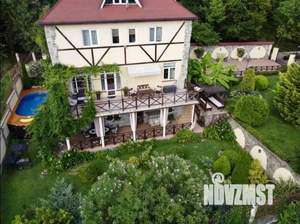 Дом 120м&sup2;, 3-этажный, посуточно, 