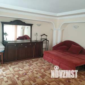 Дом 40м², 2-этажный, посуточно, 