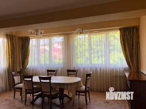 Дом 300м&sup2;, 4-этажный, посуточно, 