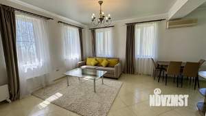 Дом 293м², 3-этажный, на длительный срок, 