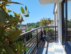 Дом 200м², 2-этажный, на длительный срок, 