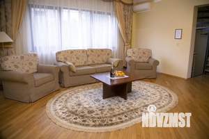 Дом 180м², 3-этажный, посуточно, 