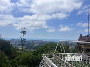 Дом 380м², 3-этажный, на длительный срок, 