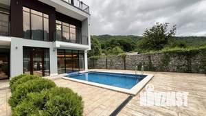 Дом 360м&sup2;, 3-этажный, посуточно, 