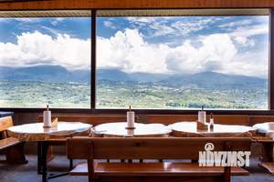 Дом 900м², 3-этажный, посуточно, 