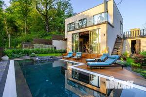 Дом 200м², 2-этажный, на длительный срок, 