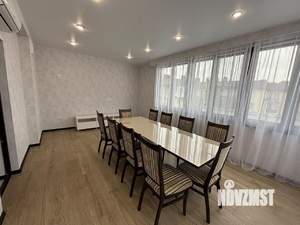 Дом 240м², 3-этажный, на длительный срок, 