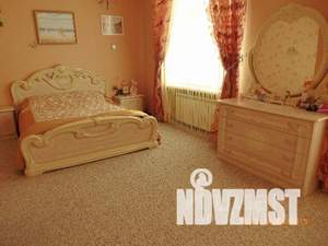 Дом 350м², 3-этажный, на длительный срок, 