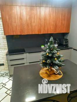 Дом 180м&sup2;, 3-этажный, посуточно, 