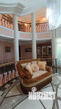 Коттедж 1090м², 3-этажный, на длительный срок, 