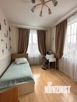Коттедж 260м², 2-этажный, на длительный срок, 